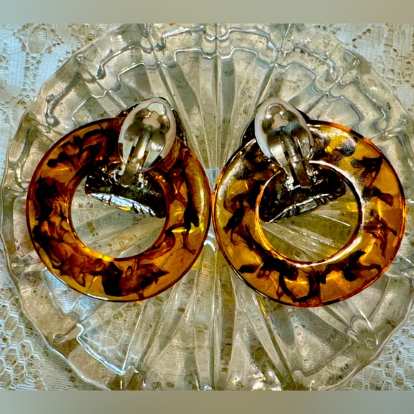 🐢VINTAGE LARGE FASHION TORTOISE CLIP-ON CIRCLE LOOP EARRINGS🐢 - Picture 6 of 8
